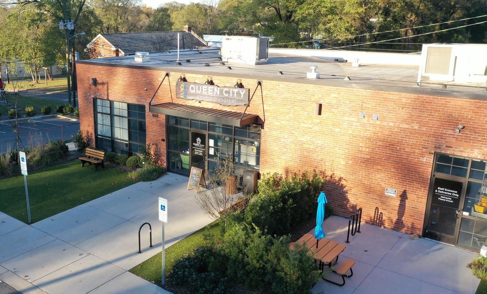 Exterior of Queen City Animal Hospital